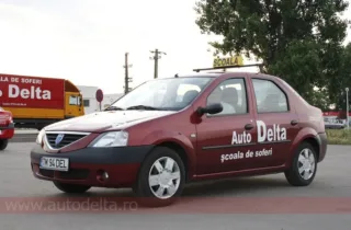 Dacia Logan 2006, mașină de școală Auto Delta (imaginea 3)