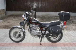 Suzuki 250 cm³ din 2001, motocicletă de școală Auto Delta (imaginea 3)