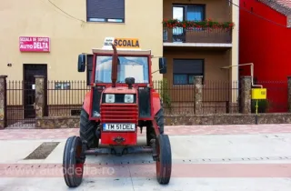 Tractor, vehicul de școală Auto Delta (imaginea 4)