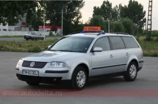 VW Passat TDI din 2003, mașină de școală Auto Delta (imaginea 2)