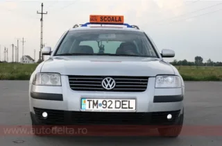 VW Passat TDI din 2003, mașină de școală Auto Delta (imaginea 3)